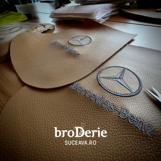 Piele brodata cu logo Mercedes-Benz